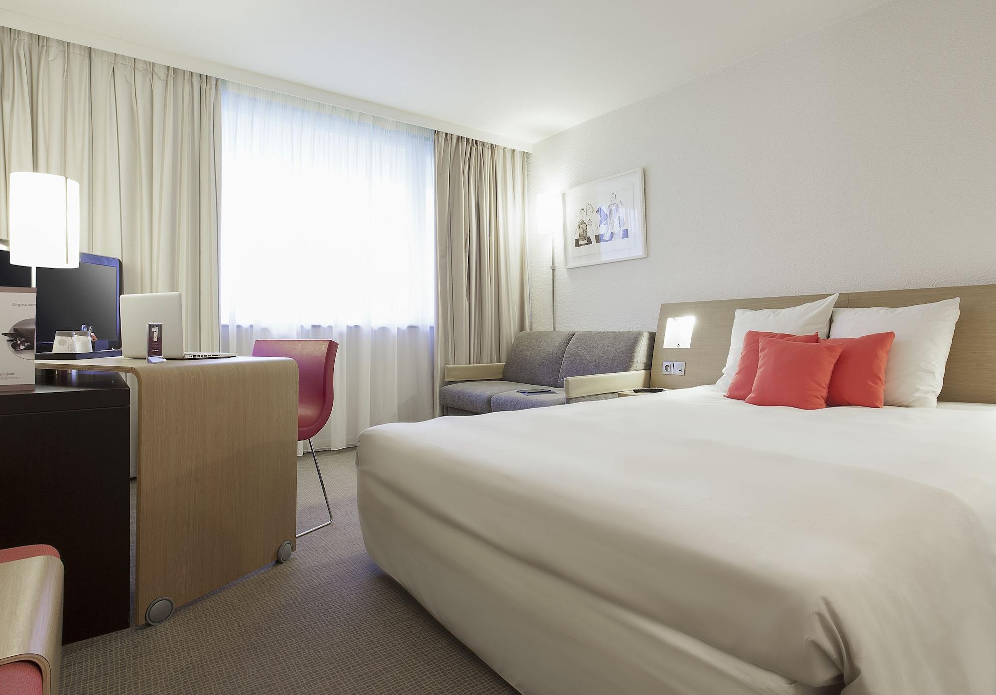 Novotel Lille Aeroport Екстериор снимка