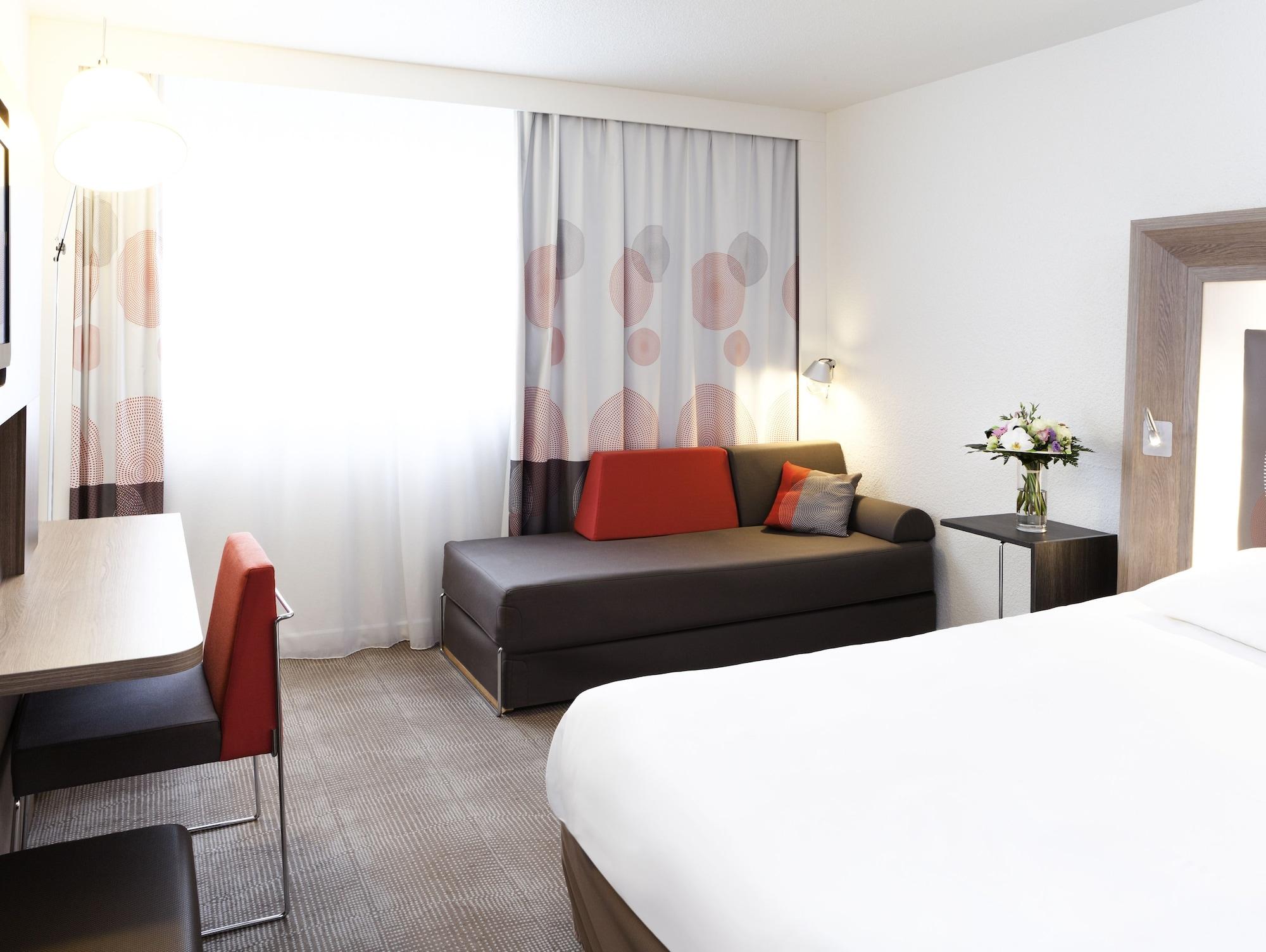 Novotel Lille Aeroport Екстериор снимка