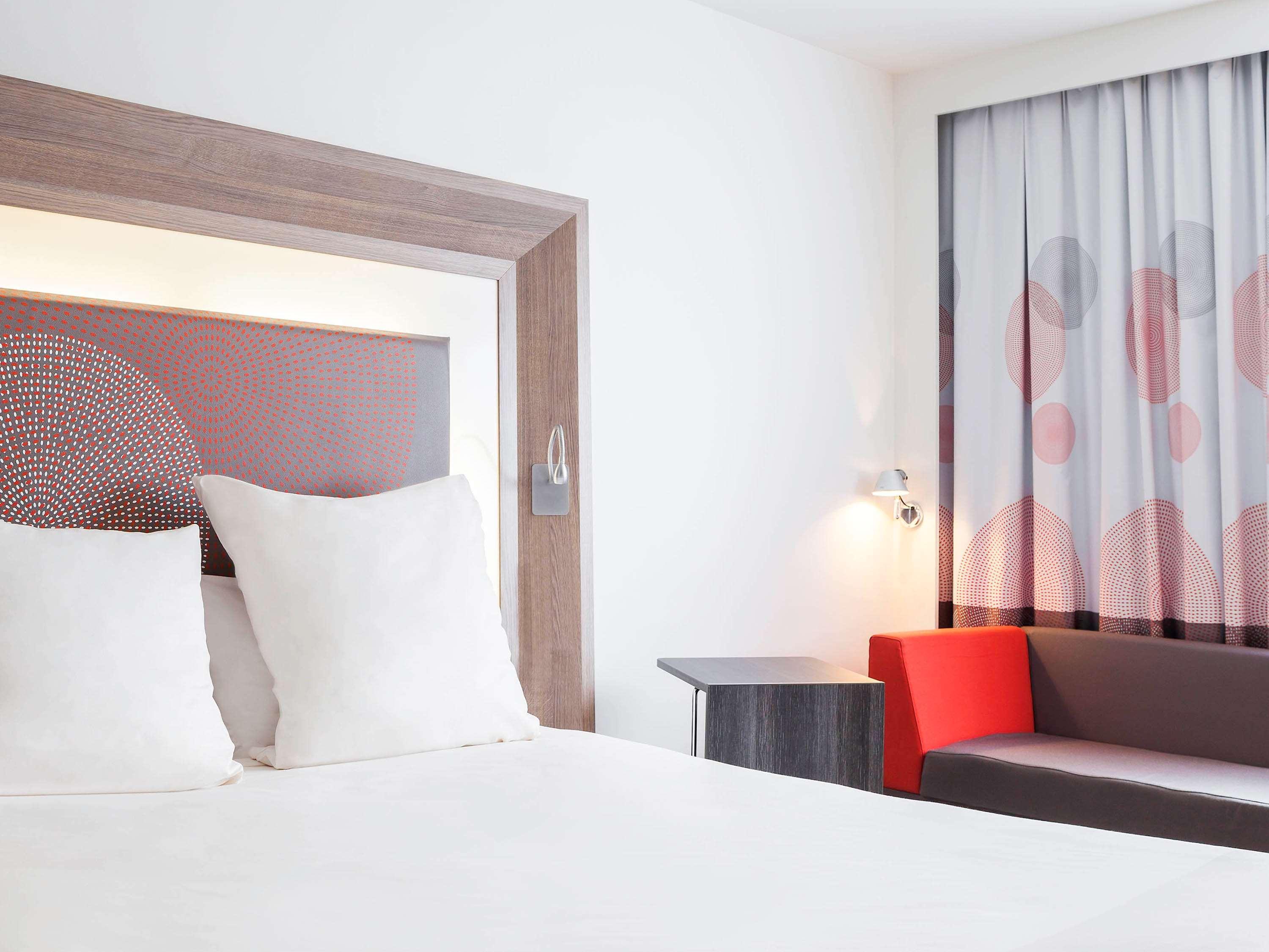 Novotel Lille Aeroport Екстериор снимка
