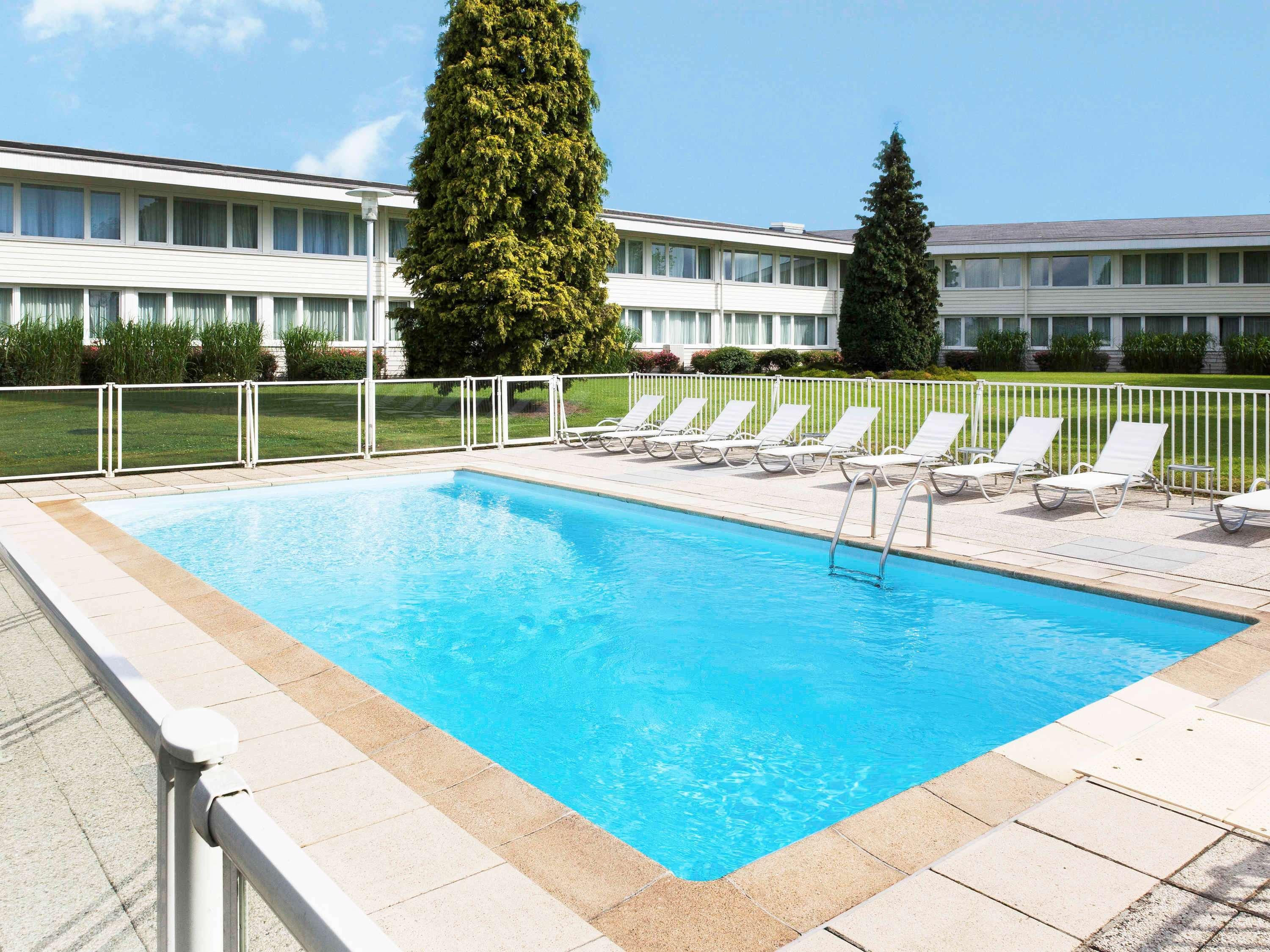Novotel Lille Aeroport Екстериор снимка